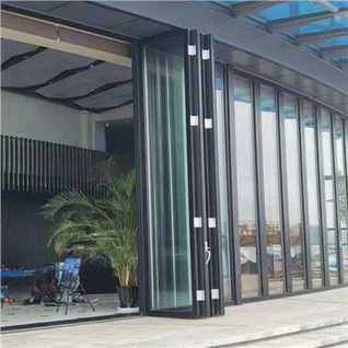 Portes pliantes en aluminium